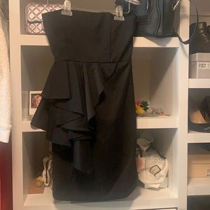 Alice & Olivia Size 2 - Black Strapless Dress